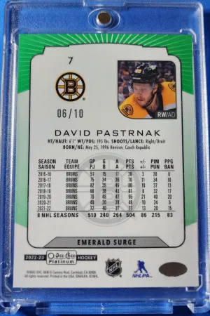 2022-23 O-Pee-Chee Platinum Emerald Surge David Pastrnak /10 back