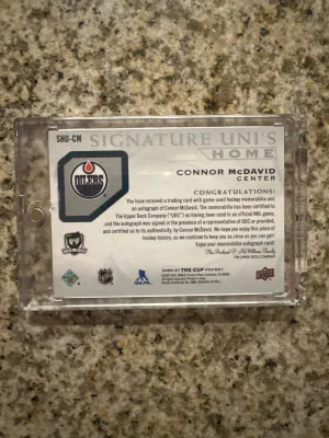 Connor McDavid Signature Unis /35 back