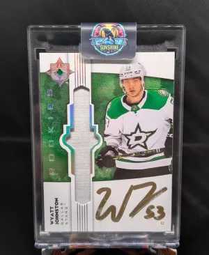 22-23 Ultimate Collection WYATT JOHNSTON Ultimate Emblems Rookie Auto #UE-WJ front