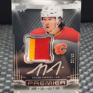 2022-23 Upper Deck Premier - Premier Focus Auto Patch #PFAP-TO Tyler Toffoli /49 (AU, MEM front