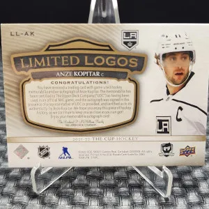 2021-22 the cup Anze kopitar limited logos AUTOGRAPH 19/25 LA KINGS 3 CLR PATCH back