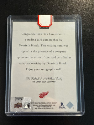 2017-18 Ultimate Collection Legends Auto Dominik Hasek back