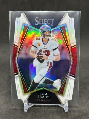Tom Brady 2021 Panini Select Premier Level Diecut White Prizm /99 #101 Buccaneers front