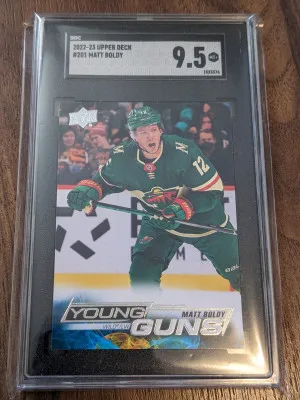 2022-23 upper deck Young guns Matt boldy sgc 9.5 front