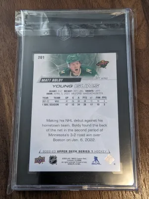 2022-23 upper deck Young guns Matt boldy sgc 9.5 back