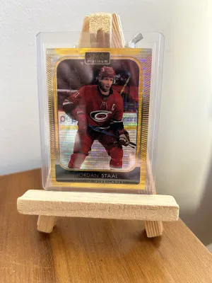 2021-22 OPC Platinum Jordan Staal #81 Seismic Gold (16/50) front