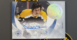 2016-17 Upper Deck Ultimate Collection Signature Laureates Bobby Orr Auto /25 front