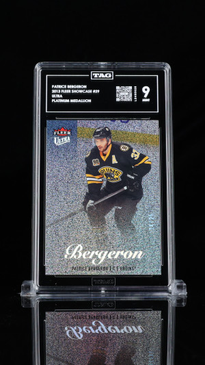 Patrice Bergeron 2013 Fleer Showcase Ultra 24/25 #29 Platinum Medallion front