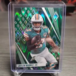 2023 Panini Phoenix Green Seismic SP Variation #92 Jaylen Waddle /25 front