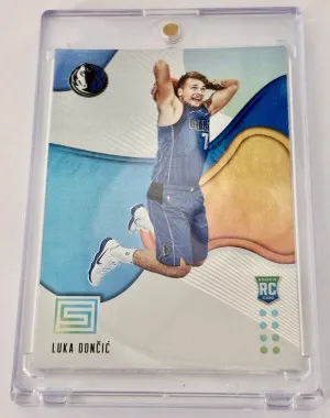 2018-19 Panini Status - Rookies 2 Luka Dončić #172 (RC) Cool Card front