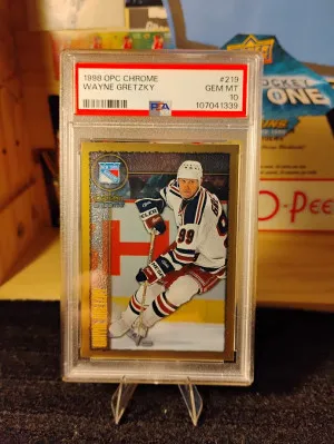 1998 OPC CHROME WAYNE GRETZKY PSA-10
Read Below front