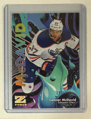 2024-25 Metal Universe Connor McDavid Z Force RAVE #/399 front