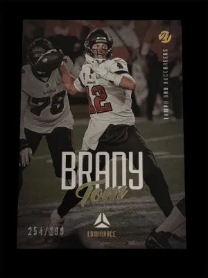 2021 Panini Luminance - Tom Brady #91 Gold /299 front