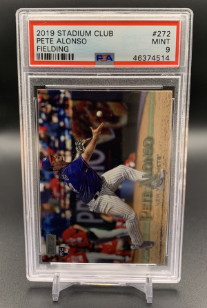 2019 Stadium Club Pete Alonso Rookie Card - PSA 9 (Fielding) 🔥🔥 front