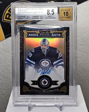 2015-16 OPC Platinum #188 Connor Hellebuyck Black Ice Auto /50 Rookie BGS 8.5/10 front