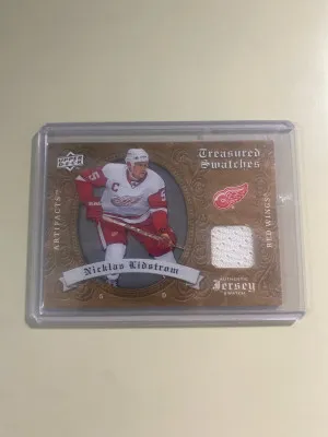 Nicklas Lidstrom 08-09 Artifacts Treasured Swatches front