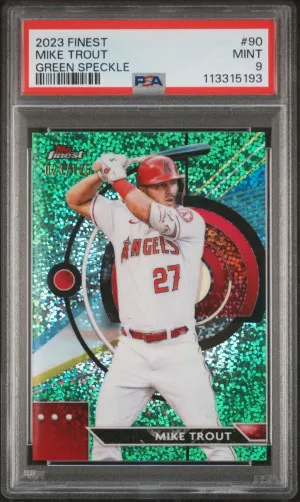 2023 Topps Finest #90 MIKE TROUT Rare GREEN SPECKLE REFRACTOR #/125 Angels PSA 9 front