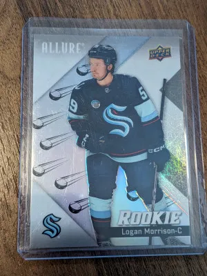 Logan Morrison Flying Puck Parallel SP Allure Rookie front