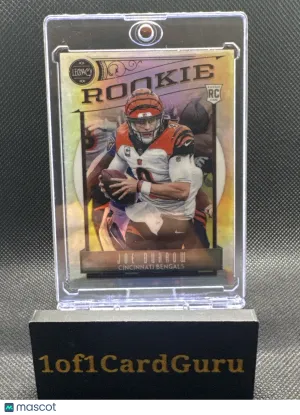 2020 Panini Prizm Joe Burrow #201 Rookie Nicely Centered RC front