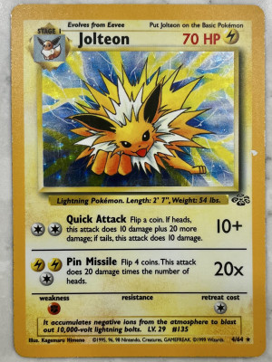 1999 Pokémon Base Set- Jolteon Holo front