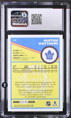 Auston Matthews In Action (SSP - 1:1,152 Hobby) back