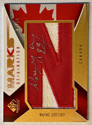 Wayne Gretzky 2009 SP Game Used Marks Of A Nation Patch Auto /50 front