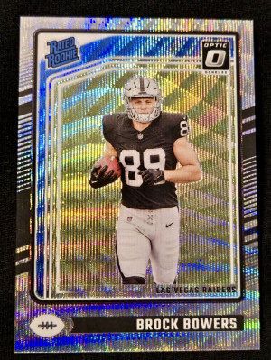 2024 Donruss Optic #215 Brock Bowers Wave /300 front