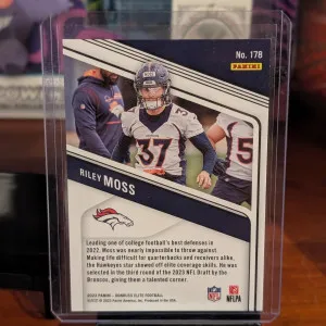 2023 Donruss Elite Riley Moss /25 back