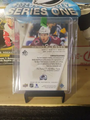 2023 UD SP Authentic Nathan MacKinnon Gold Limited Auto SP back