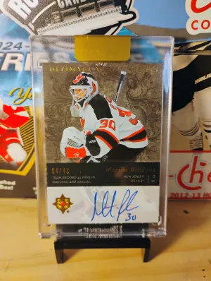 2006 Ultimate Collection Martin Brodeur Ultimate Achievements Autograph front