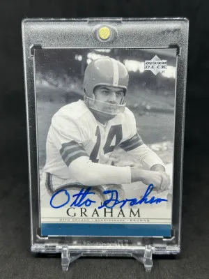 Otto Graham 2000 Upper Deck NFL Legends On-card Auto #OG Browns front