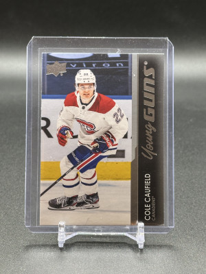 2021-22 Cole Caufield Series 1 Young Guns front