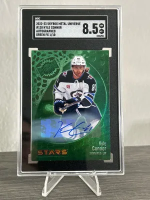22-23 Skybox Metal Kyle Connor Green FX /10 Auto front