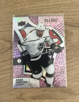 2021-22 UD Allure Pink Leopard Rainbow SSP Anze Kopitar front