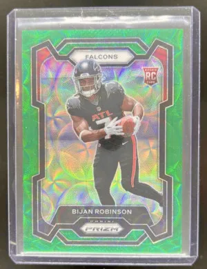 2023 Prizm #305 Bijan Robinson Green Scope 07/75 RC JERSEY MATCH! front