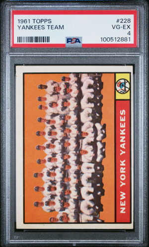 1961 Topps Yankees Team (135) front