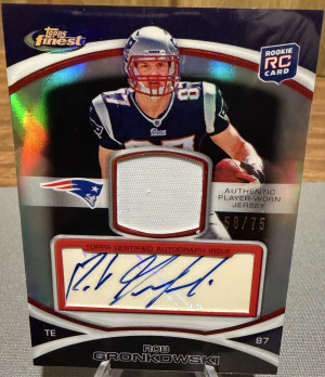 2010 Topps Finest Rob Gronkowski Rookie Jersey Patch Autograph #58/75 No.42 Refractor front