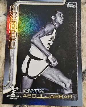 2025-26 Topps Basketball Kareem Abdul-Jabber Blackout #259 Milwaukee Bucks front