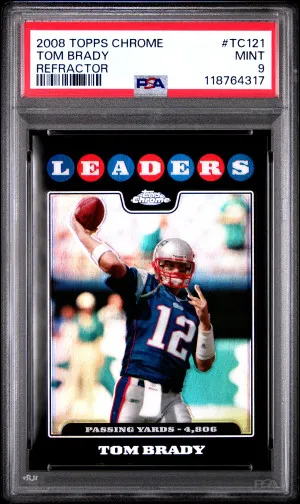 2008 Topps Chrome Tom Brady Refractor front