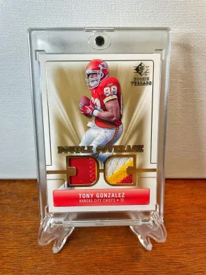 2007 Upper Deck SP TONY GONZALEZ Double Coverage GAME WORN Patch 3 Color Chiefs front