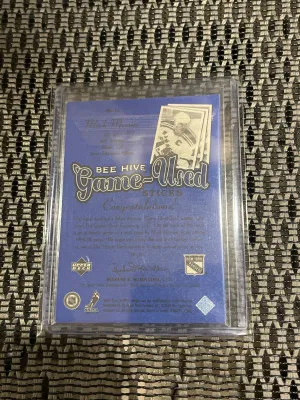 2004 Mark Messier Beehive Game Used Stick Patch back
