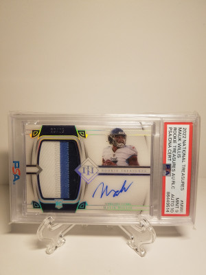 2022 Panini National Treasures Rookie Treasures Autograph Relic Malik Willis Rookie Treasures Au Rlc front