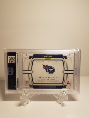2022 Panini National Treasures Rookie Treasures Autograph Relic Malik Willis Rookie Treasures Au Rlc back