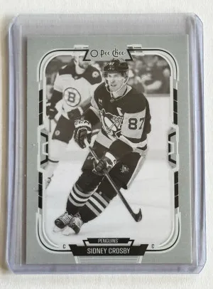 2025-26 O-Pee-Chee Black And White Variant Sidney Crosby front