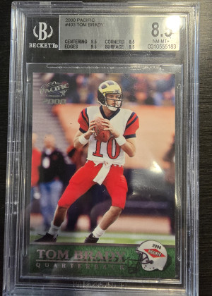 2000 Pacific Tom Brady Rookie #403 Beckett 8.5 front