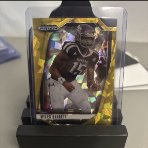2025 Prizm Draft Picks-Myles Garrett Gold Cracked Ice front