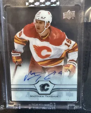 Matthew Tkachuk Clear Cut On Card Auto front