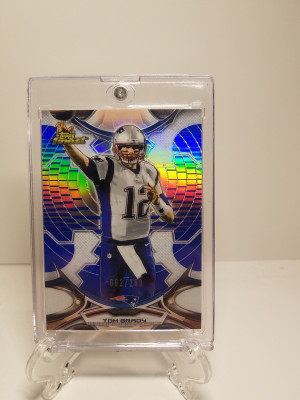 2015 Topps Finest Tom Brady Blue Refractor /250 front