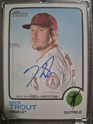 2022 Topps Heritage Mike Trout Auto!!! front