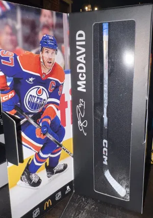 🇺🇸🇺🇸2026 Mcdonald’s Canada 🇨🇦Exclusive. Connor McDavid NHL Star Sticks front